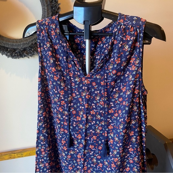 Floral Blue Sleeveless Dress - Picture 2 of 5